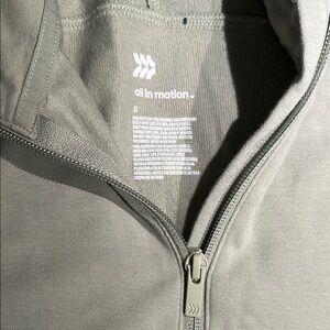 All in Motion Men's light green half zip Sweater